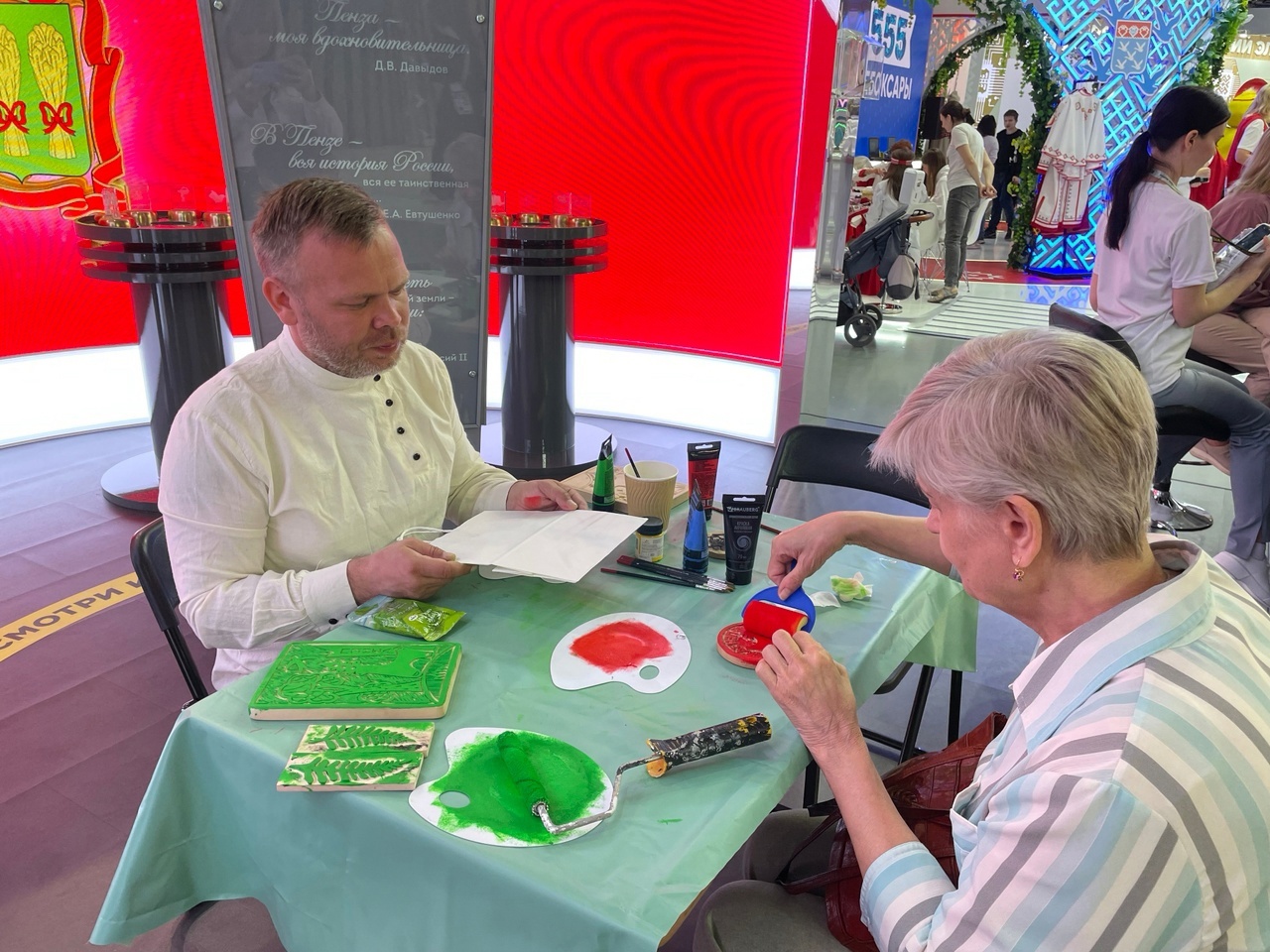 Студент группы 19ЗНПИ51 Алексей Субботин провёл мастер-класс на выставке Россия на ВДНХ в Москве.